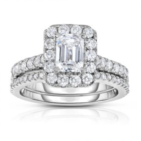 2.20 CT. T.W. Diamond Wedding Set in 14K White Gold