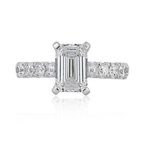 Lab Created Emerald Cut Diamond Ring in 18K Gold
